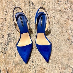 Blue Zara basic heels perfect for a casual day or work!